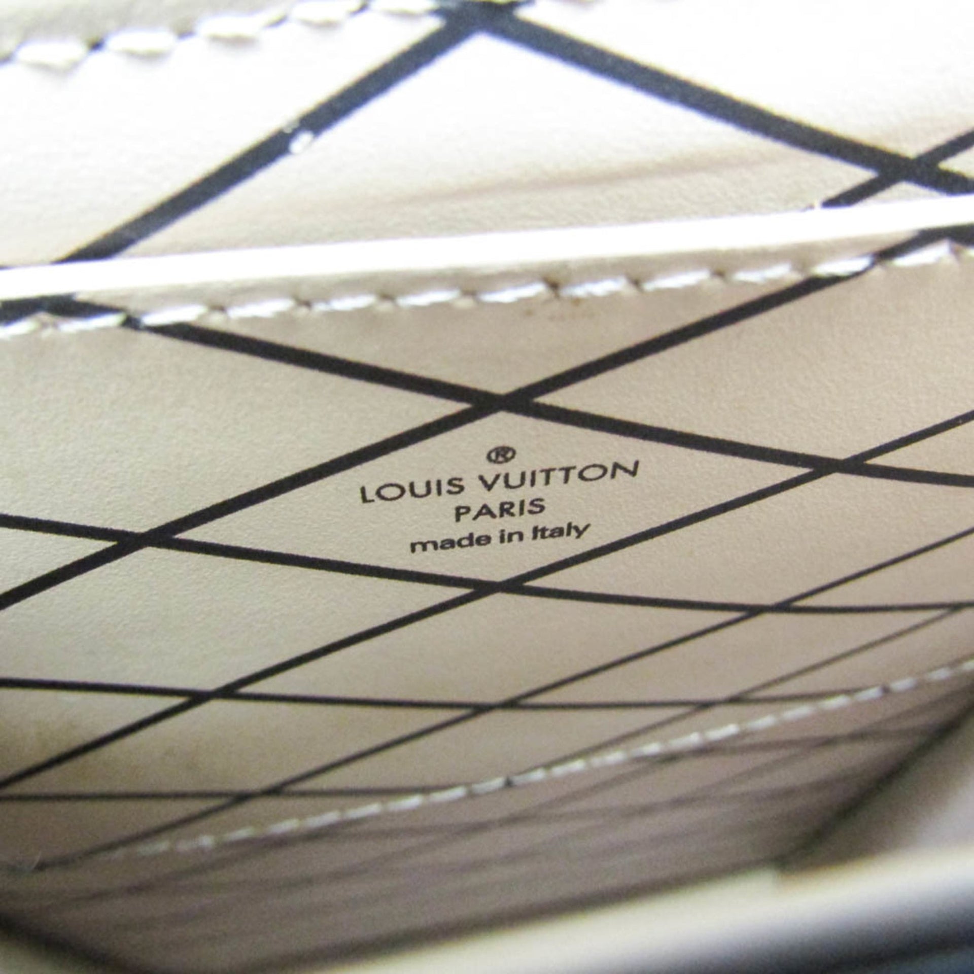 Louis Vuitton Epi Trunk Vertical M67871 Women's Shoulder Bag Black 18